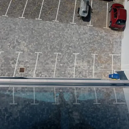 5118-8 For 4 Pers In * Lokva Rogoznica