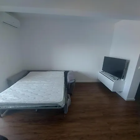 Apartment 5118-8 For 4 Pers In Lokva Rogoznica