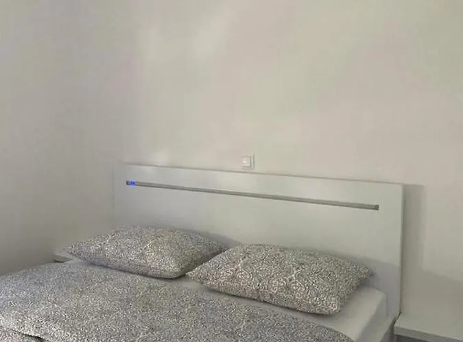 5118-8 For 4 Pers In * Lokva Rogoznica